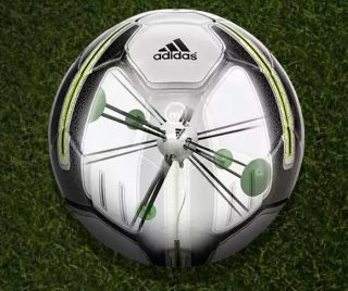 Adidas miCoach «խելացի» ֆուտբոլային գնդակ