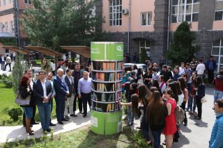 Ucom-ի աջակցությամբ ստեղծվել է Հայաստանում առաջին QR գրադարանը